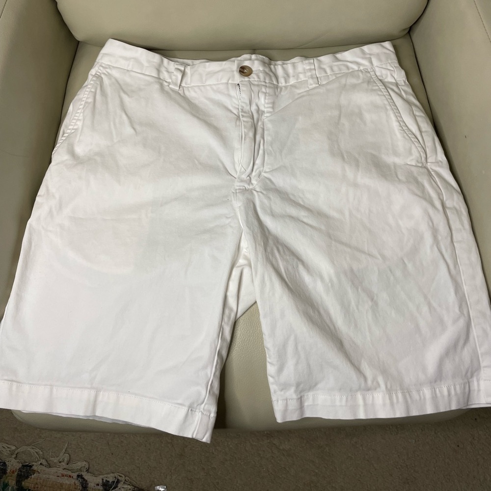 Vineyard Vines Club Shorts Mens 34 White Khaki Chino Casual Preppy Cotton​